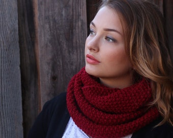 Burgundy Infinity Knit Scarf. Red Knit Scarf. Fall Knit Scarf. Knit Accessories. Knit Burgundy Cowl. Knitted Scarf Gift. Fall Accessories