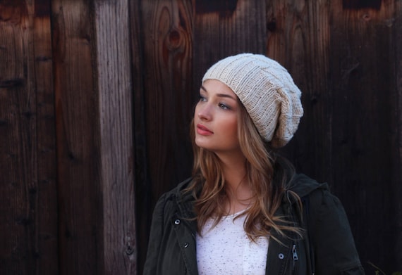 Off White Knit Slouchy Beanie. Cream Slouch Knit Hat. Winter  display picture 1