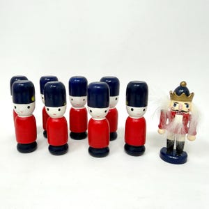 Figurine Militaire Ancienne En Bois – Soldat Porte-drapeau – Jouet Vintage