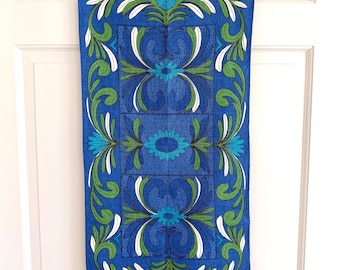 Vintage VERA Towel, Flowers Blue Green, Abstract Floral Design