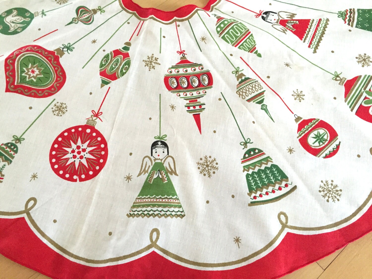 Vintage Christmas Tree Skirt 