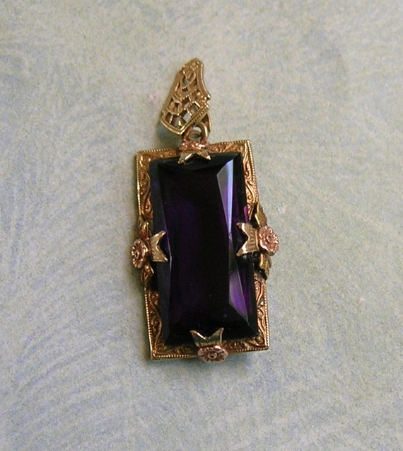 Antique 1940's 10K Gold and Amethyst Glass Pendant