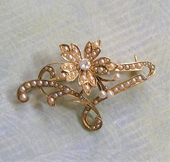 Vintage 14K Gold, Diamond, and Pearl Brooch / Pin