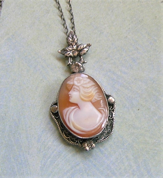 Antique Cameo Pendant Necklace, Old Carved Cameo With… Gem
