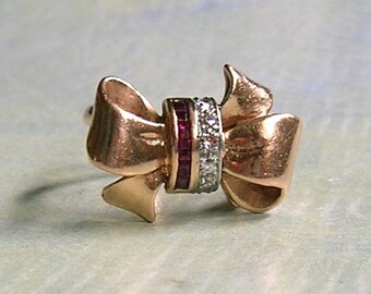 Vintage 1940's Rose Gold Retro Bow Ring with Diamonds and Rubies, 14K Rose Gold Bow Ring, Vintage 14K bow Ring, Size 4 (#4369)