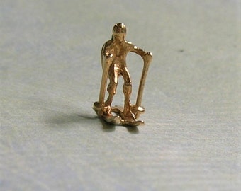 Vintage 14K Gold Snow Skier Charm, Old Ski Charm, Unusual 14K Gold Vintage Charm (#4104)