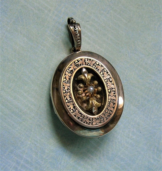 Antique 10K Gold Victorian Locket, Antique Victori