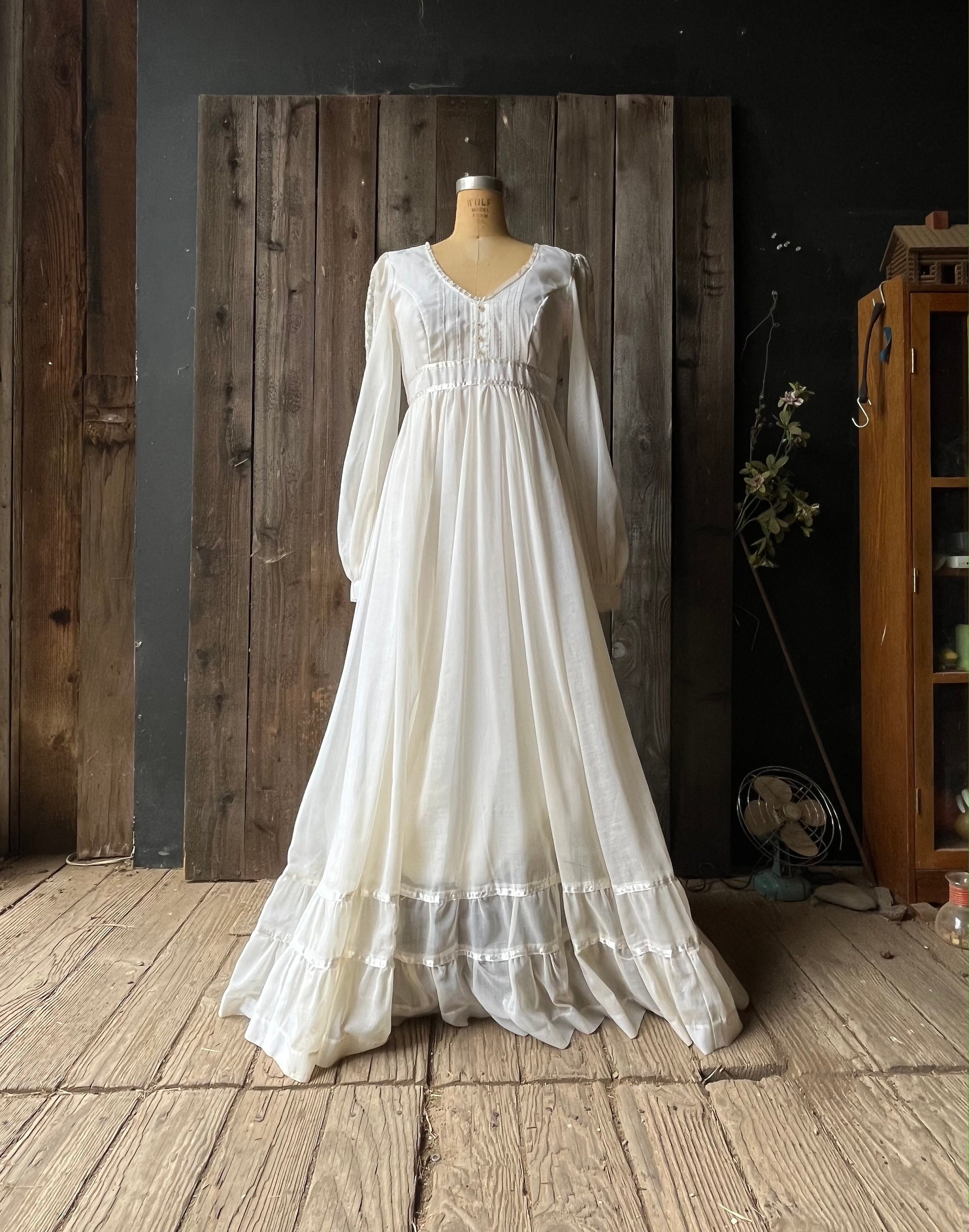 Gunny Sax Wedding Dress From 1970s White - Etsy Gunny Sax Wedding Dress From 1970s White - Etsy