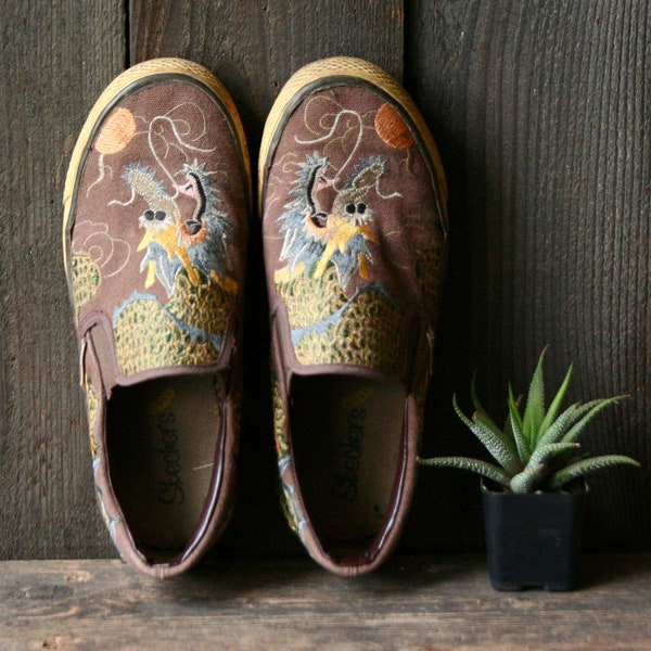 Deck Shoes With Dragons Vintage Shoes Size 7 Tennis Shoes