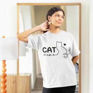 Cat Mama T -Shirt, Mother&#39;s Day Tee,  Cute Cat Lover Gift, Casual Tee for Cat Owners, Pet Mom Shirt, Birthday Gifts for Cat Lovers, Mom Gift