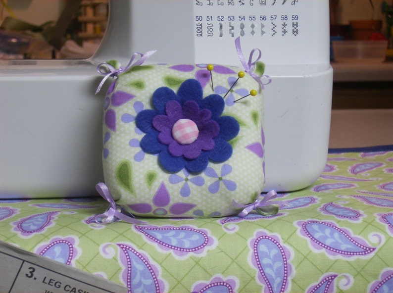Sewing Mat Organizer Thread Catcher and Pin Cushion Tutorial image 4