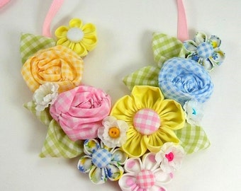 Fabric Flower Bib Necklace Tutorial 2 .... with 3 fabric flower tutorials