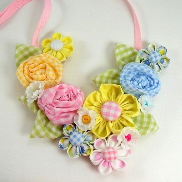 Fabric Flower Bib Necklace Tutorial 2 .... with 3 fabric flower tutorials