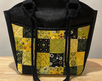 Patchwork Tote Sewing Pattern with Zipper, 2 Sizes (PDF Pattern)