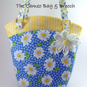 Die Cameo-Tasche und die Stoff-Blumen-Brosche PDF-Anleitung