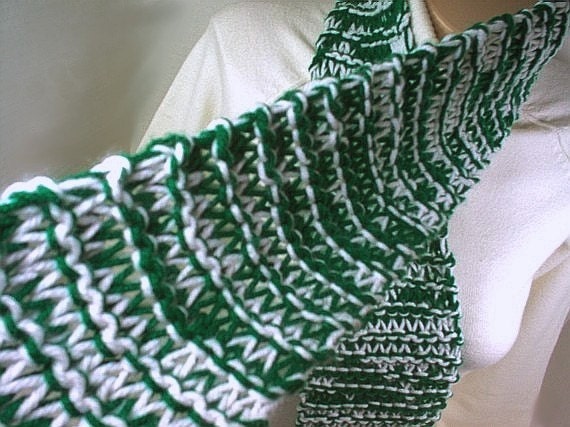 Hand Knit Scarf College Kelly Green and White - Etsy