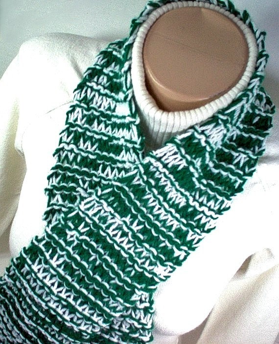 Hand Knit Scarf College Kelly Green and White - Etsy