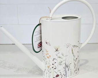 Regadera metálica floral - Decoración de jardín estilo cabaña británica