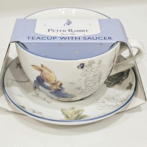 Set di tazze da tè e piattini Peter Rabbit, decorazioni per la cameretta dei bambini di Beatrix Potter