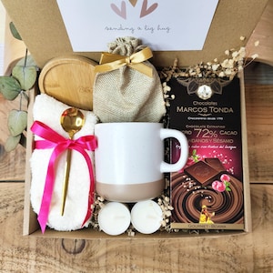 Coffret cadeau de sympathie avec du chocolat artisanal premium pour elle, boîte meilleur ami, panier-cadeau pour chouchouter pour soeur, panier-cadeau Hygge, prêt à offrir