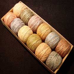 Muddy Monet - taille 5, taille 8 et 12 - coton perle Valdani, par J. Paton Muddy Monet - taille 5, taille coton 8 et 12 - coton taille perle Valdani, par J. Paton 8ab319