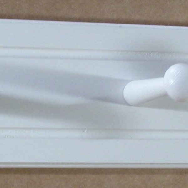 White solid wood 3 peg for coats, hats and garment
