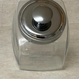 Vintage Clear Glass Cookie Jar with Lid, Farmhouse Kitchen Decor, Pantry, Candy store, Coffee Shop
