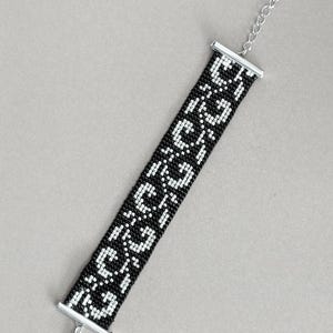 Handmade Loom Bead Bracelet – Black & Silver Leaf Design
