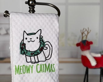 Cat Towel - Christmas Towel - Meowy Catmas - Funny Towel - Pun - Kitchen Towel - Cat Lover - Christmas Gift - Christmas Decor