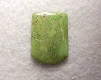 Taglio della mano Gaspeite australiano firmato Ccabochon 100% naturale Gaspeite Gemmy verde mela brillante grande carrozza da pietre Holey