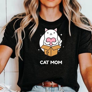 Cat Mom Unisex Softstyle T-Shirt For Pet Owners, Cat Owners, Cat Lovers, Cat Moms