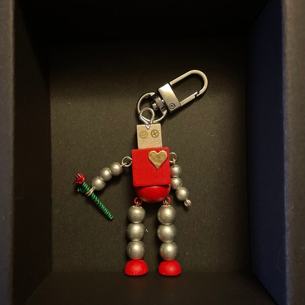 Valentine Robot Bois et laiton. Valentine Heart Gift Limited Edition : fait à la main, unique en son genre. Homme mécanique Steampunk, ornement ou porte-clés