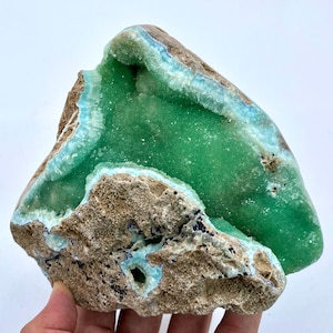 天然トルマリン結晶（水晶片付き） - アフガニスタン産標本 - Etsy 日本