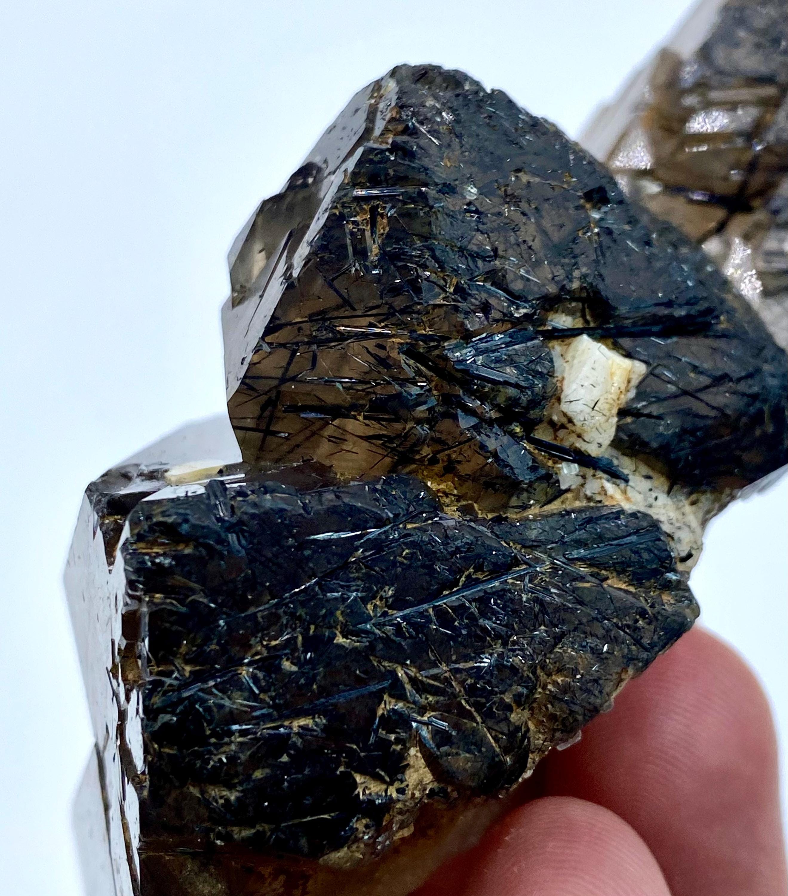 【パキスタン産】スモーキールチルクォーツ パキスタン産】スモーキールチルクォーツ