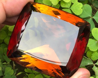 830 Carats Unique Topaz Gemstone From Pakistan