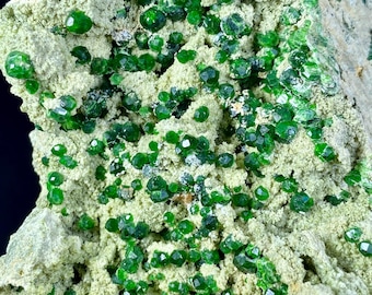 765 Gram Extremely Rare Natural Demantoid Grossular Garnet Specimen