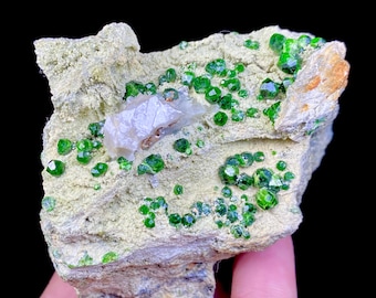 384 Gram Demantoid garnet rare specimen perfect Green crystal termination