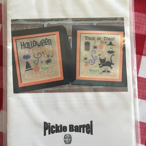 Pickle Barrel Designs- HallowEEK Chart