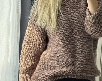 Sweter z wełny w kolorze szaro-beżowym – ręcznie robiony sweter z koronkowymi zdobieniami na ramionach, wygodny, oversize'owy krój XS-M Gotowy do wysyłki Jesienny strój