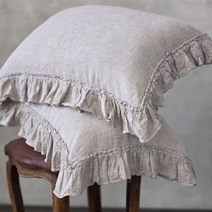 Kussensloop van biologisch linnen: gegolfde stonewashed boerderijhoes