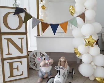Bandeirinhas de linho triangulares: guirlanda para quarto de bebê, decoração para quarto infantil