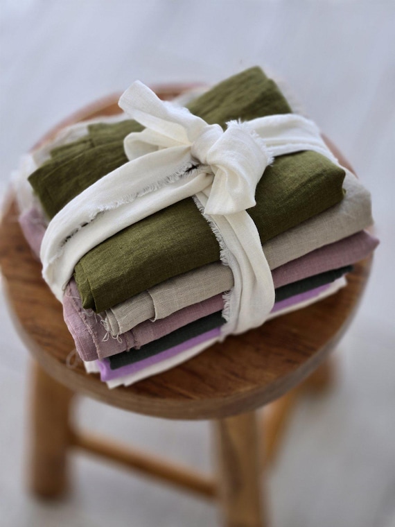 Fabric Scraps - 2.2lb linen Remnants - Colored offcuts - Zero-waste  bundle - Pieces of fabric