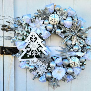 Eleganter Weihnachtskranz in Weiß & Silber, Baumkranz, Blumenkranz