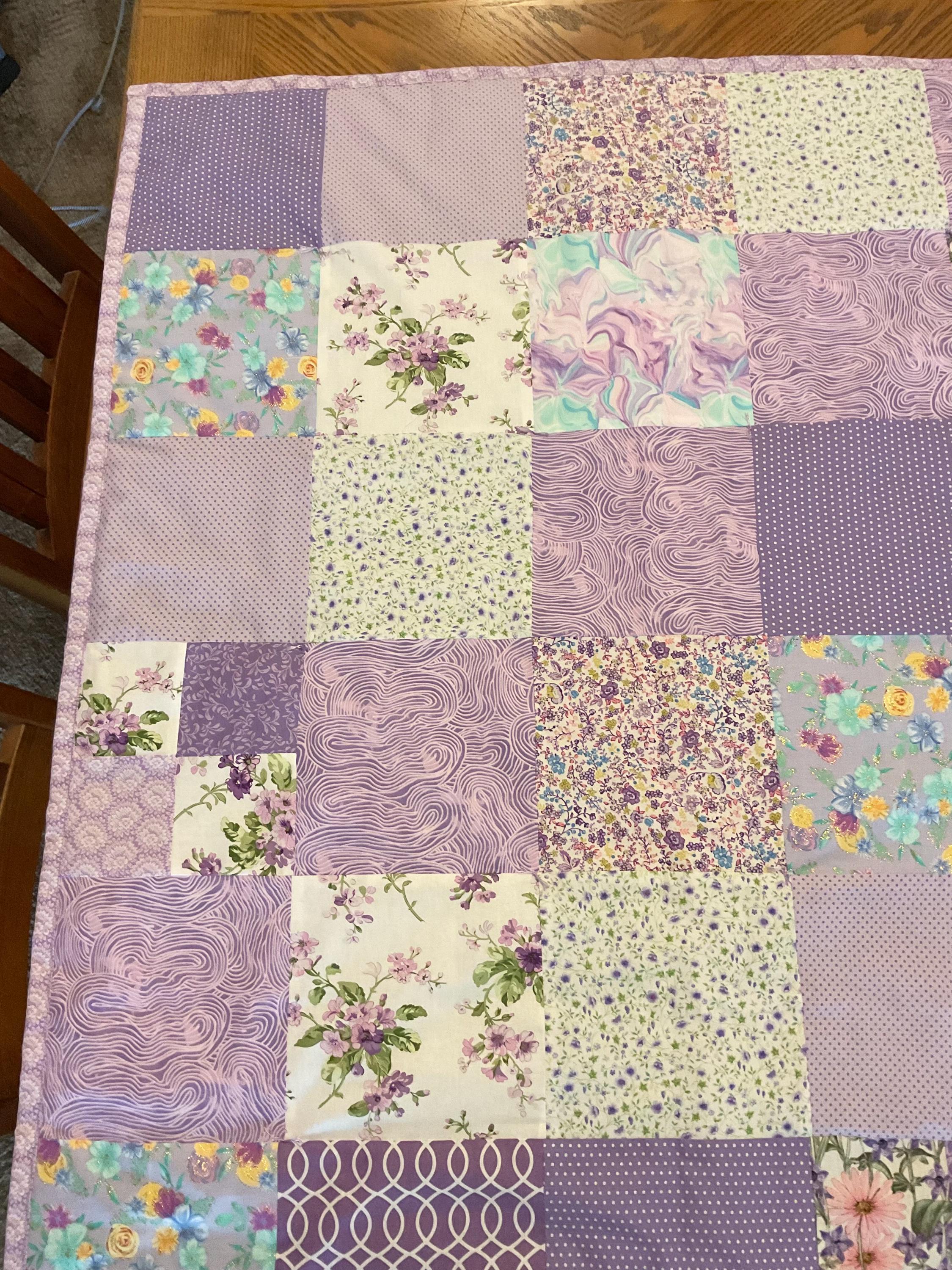 ラベンダー、ライラック、ホワイトの花柄リバーシブルハンドメイド