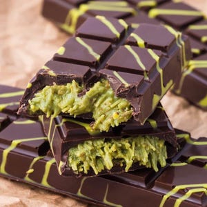 Premium Dubai Chocolate Bar | Exotic and Indulgent Cocoa Creation formula.