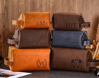 Neceser de cuero personalizado, regalo grabado para padrinos de boda