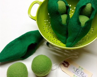 Pea Paw'd - cat nip pea pod toy