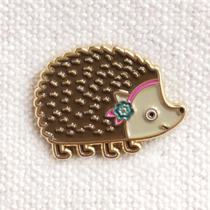 Hedgehog Pin - Hedgehog Enamel Pin - Hedgehog Lapel Pin - Gold Enamel Pin - Kawaii Hedgehog Pin - Cute Hedgehog Pin - EP2084