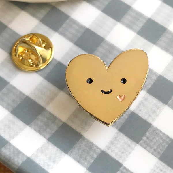 Glückliches Herz Pin - Gold Herz Emaille Pin - Gold Herz Anstecknadel - Geschenk für Held - Valentinstag Geschenk - Kawaii Herz - EP3019