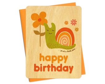Carte d'anniversaire escargot en retard - carte en bois véritable - carte d'anniversaire escargot - carte d'anniversaire tardive - juste un peu tard - escargot illustré - WC1624